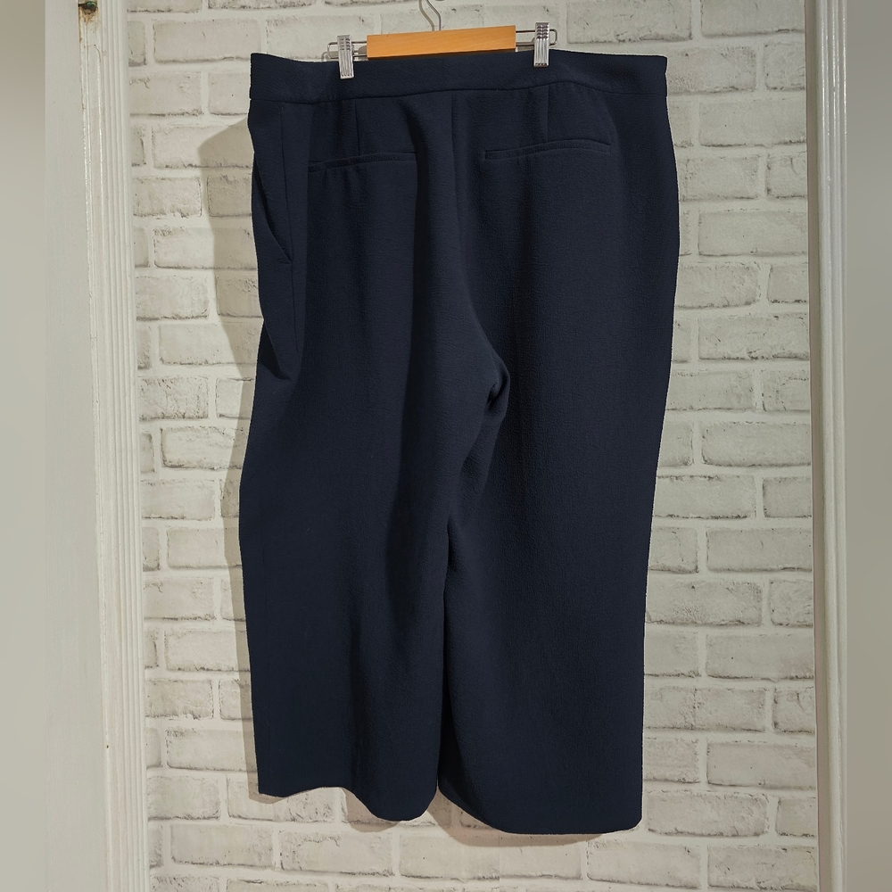 M.M. LaFleur Cropped Crepe Pant Navy size +2 - Picture 3 of 7
